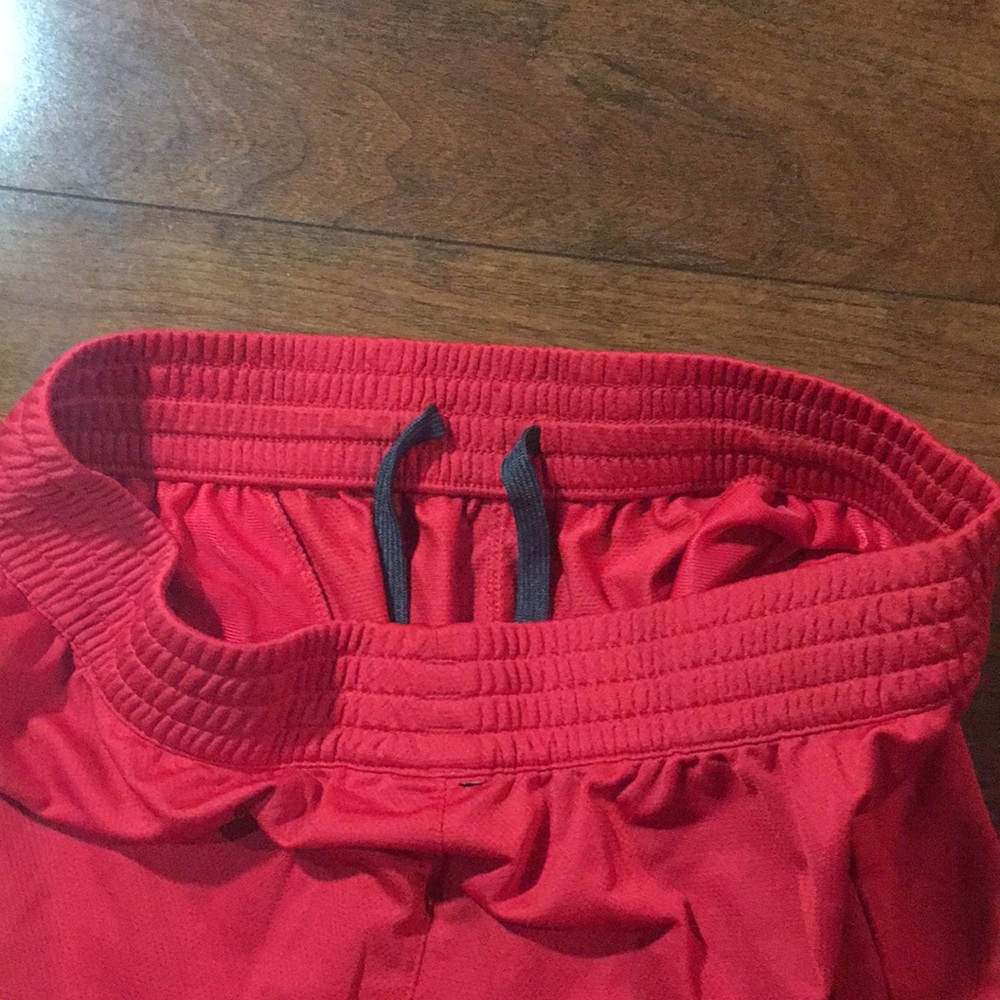 Shorts - Picture 3 of 3